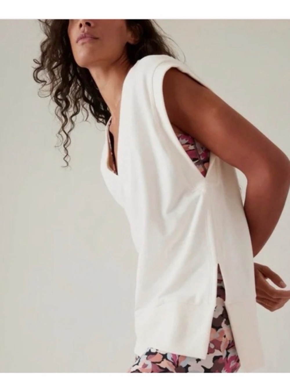Athleta Retroterry V-Neck Sweater Vest Size M Cozy Casual Loungewear Athleisure